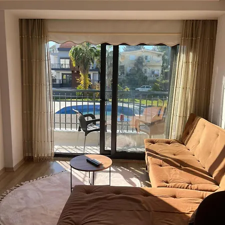 By Lotus Side - Comfortable Luxury Apartment With Pool